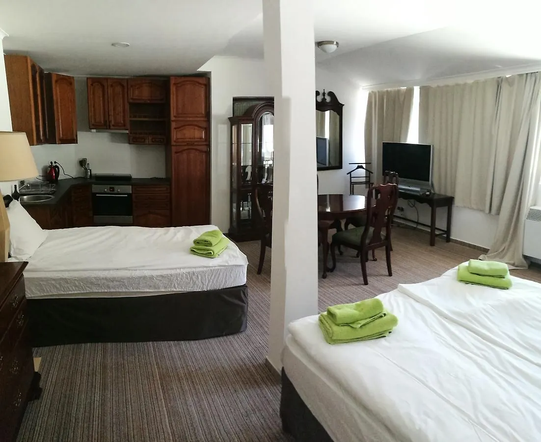 *** Hotel apartamentowy Opera Loft Rooms And Apartments Budapeszt Węgry