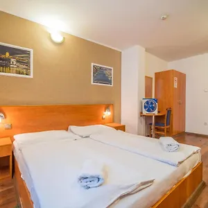 Easy Star Budapeszt