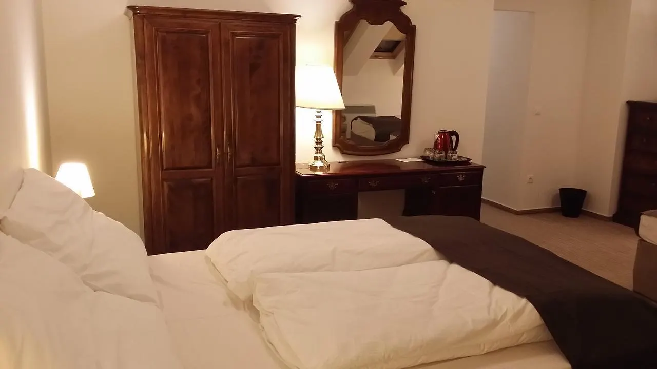 Opera Loft Rooms And Apartments Budapest Aparthotel