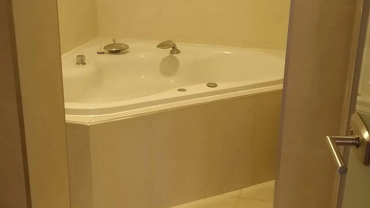 Aparthotel Opera Loft Rooms And Apartments Budapest