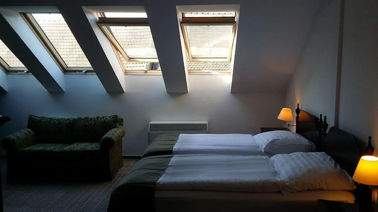 Aparthotel Opera Loft Rooms And Apartments Budapest